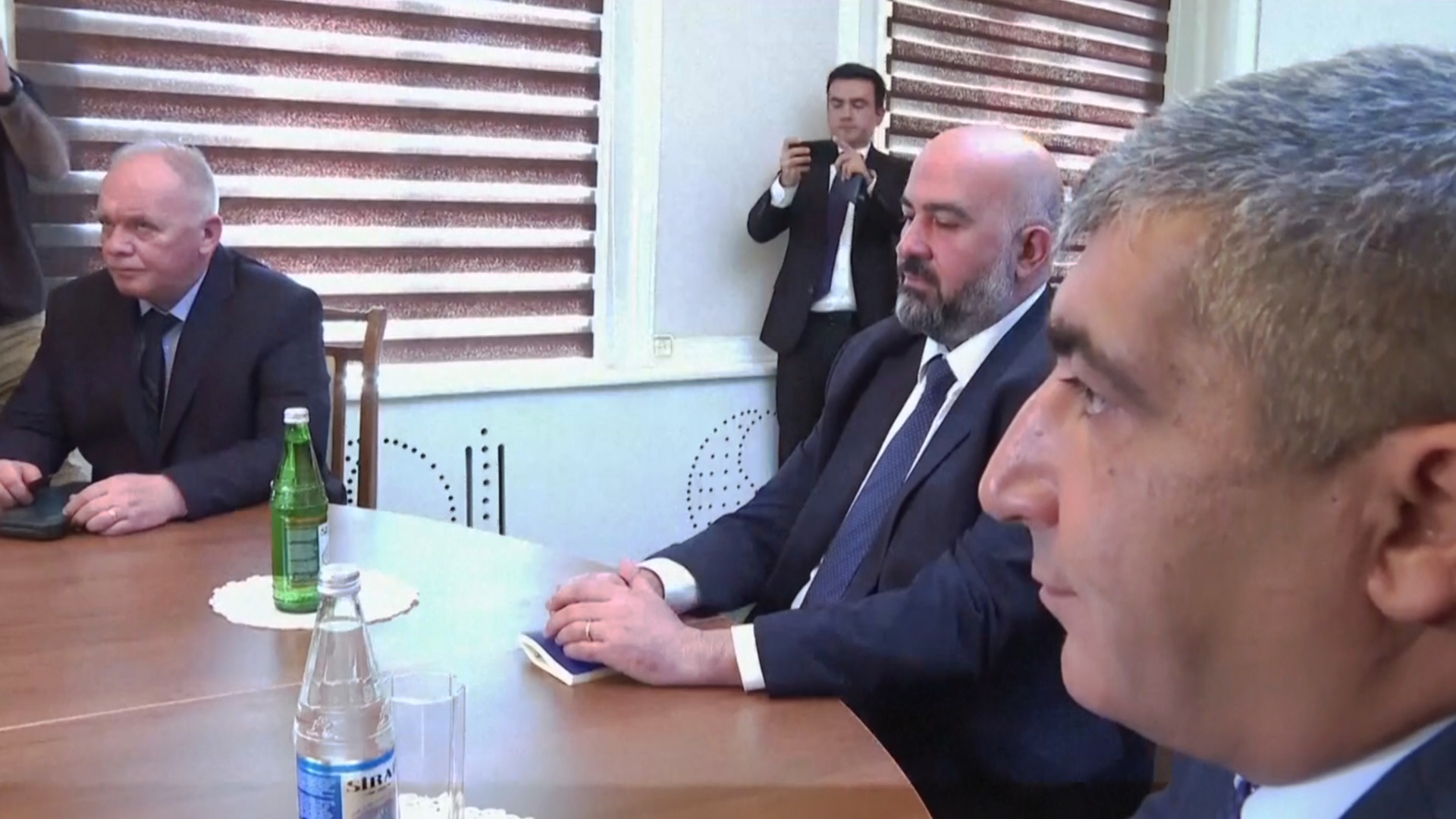 Азербайджан и карабахские армяне провели переговоры