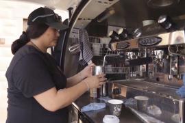 Мобильная кофейня помогает бездомным в Австралии начать новую жизнь