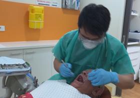 В Австралии в стоматологической клинике бесплатно лечат аборигенов