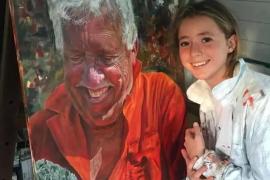 Девушка нашла старые краски в сарае, а теперь ей платят тысячи долларов за портреты