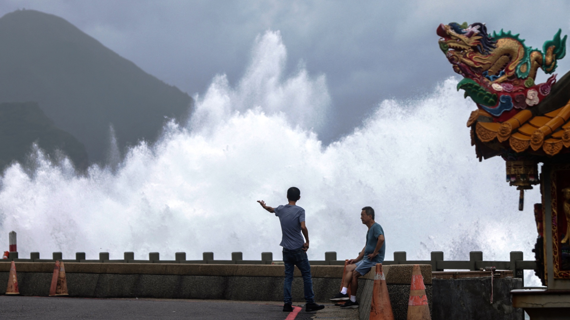 Тайфун «Койну» обрушил на Тайвань ураганные ветры и ливни