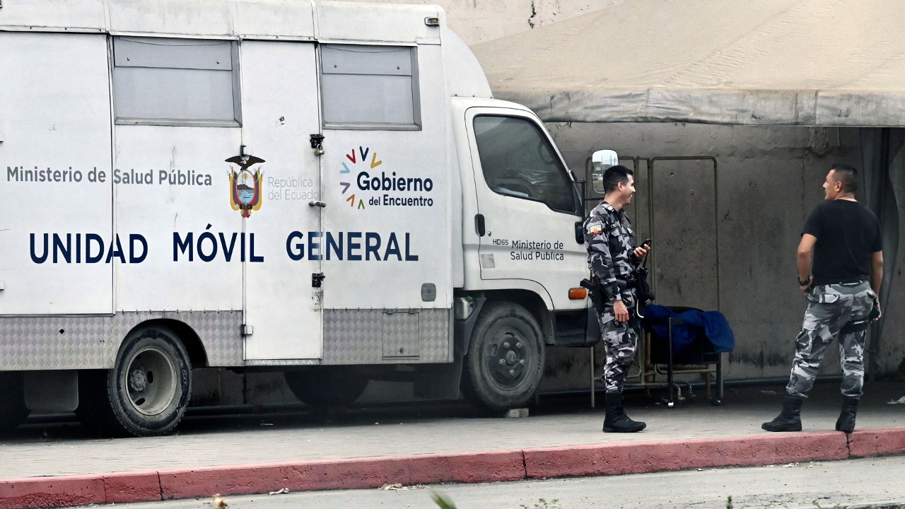 В тюрьмах Эквадора убиты семеро подозреваемых в убийстве кандидата в президенты