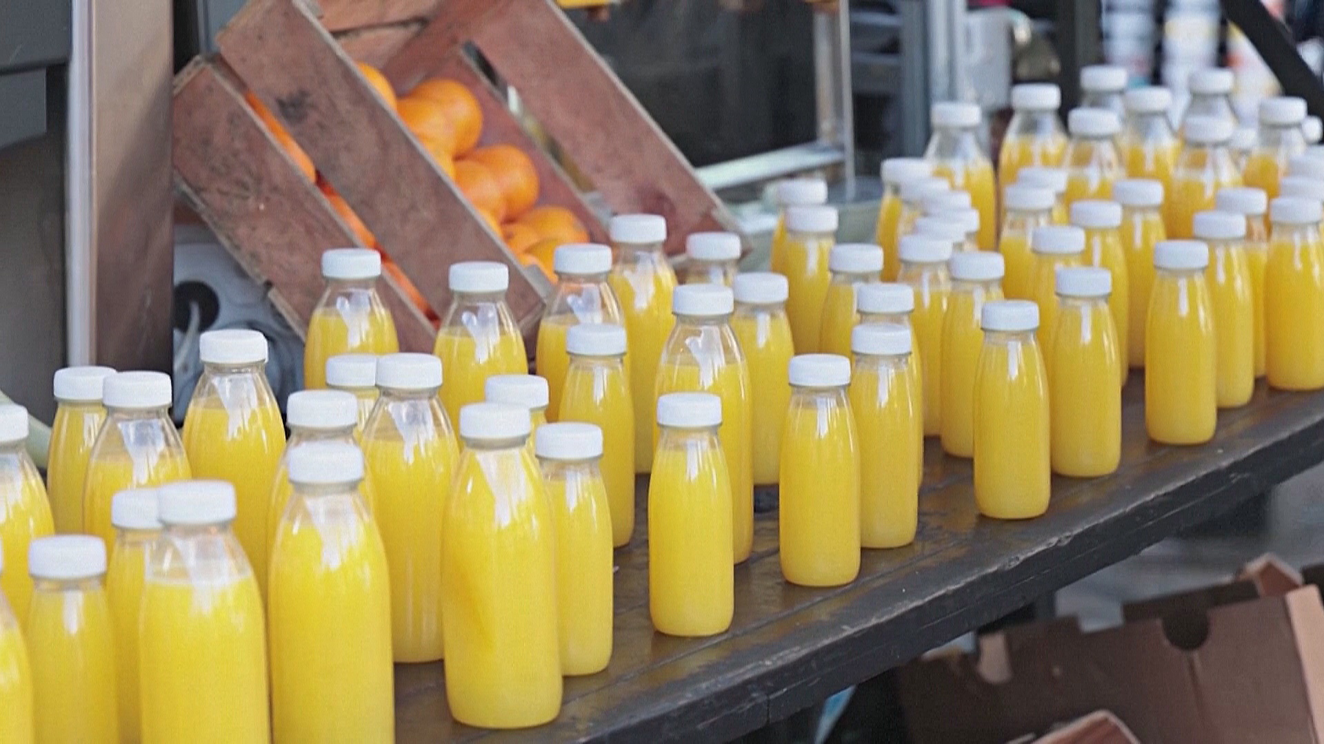 Цены на апельсиновый сок выросли до рекордных значений