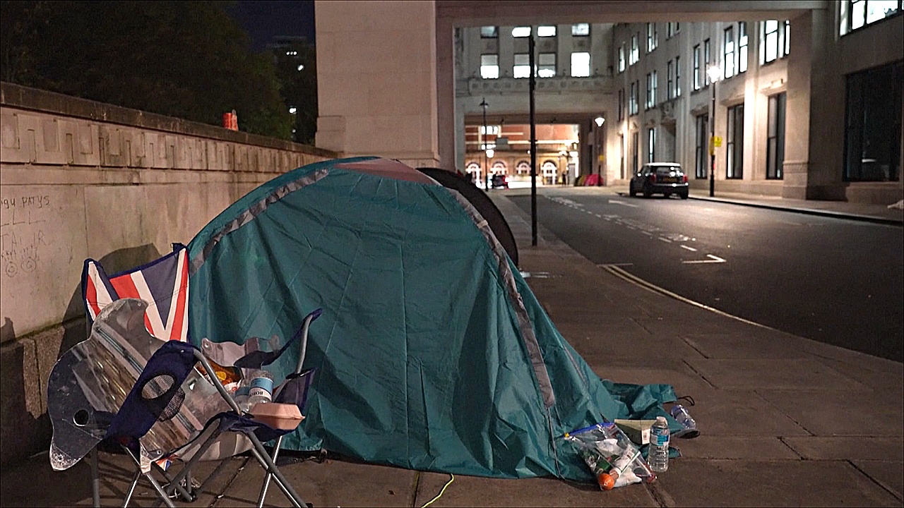 Бездомные в Лондоне могут лишиться права пользоваться палаткой