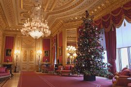 Богато украшенный к Рождеству Виндзорский замок открылся для туристов
