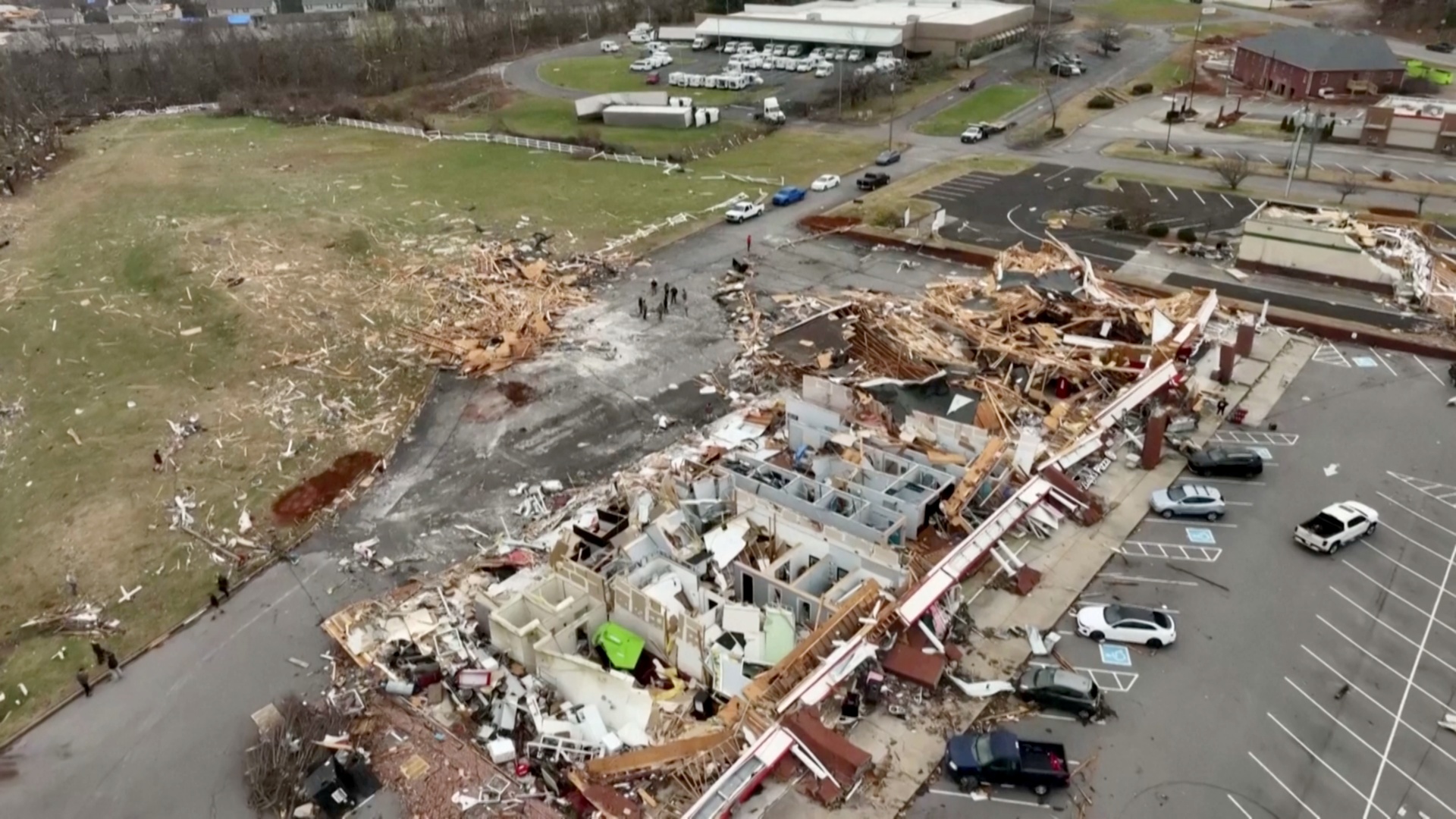 Торнадо в Теннесси: шестеро погибших