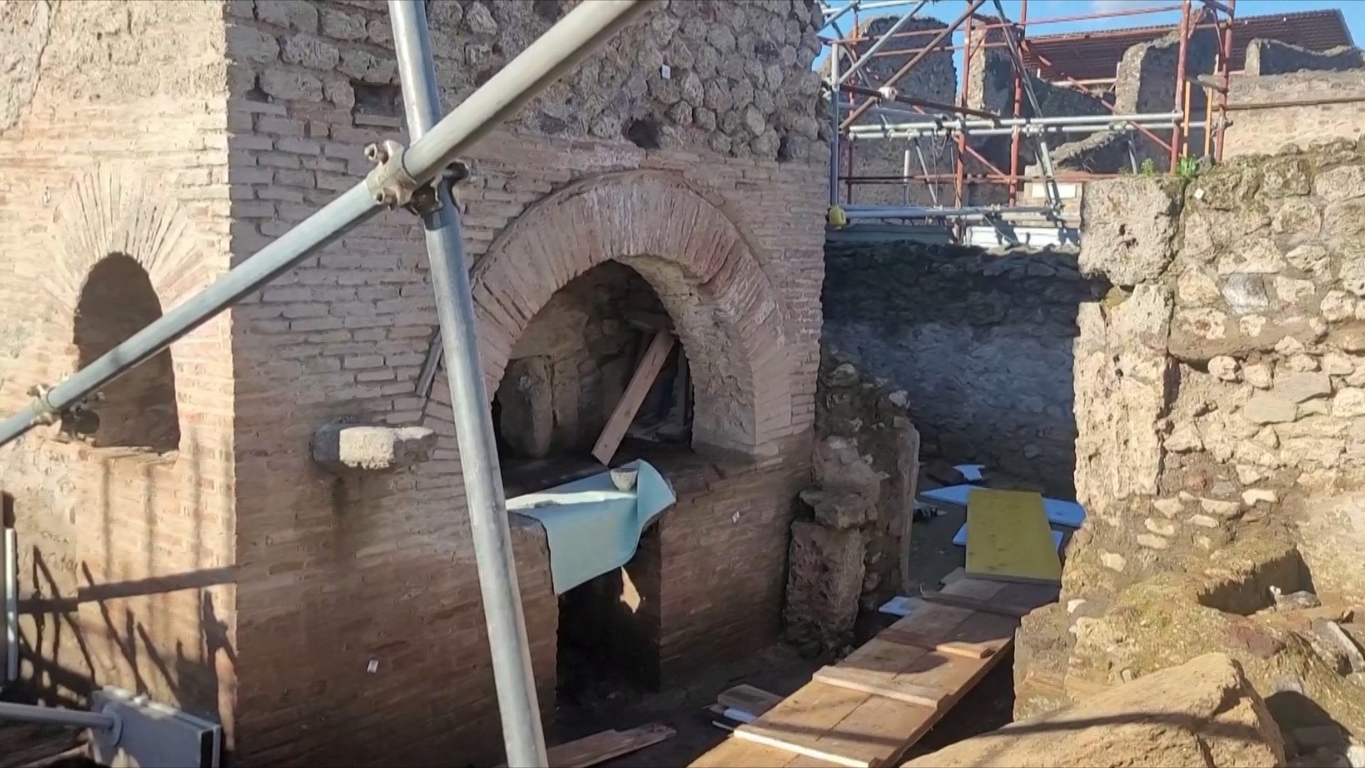 В Помпеях нашли пекарню-тюрьму, где трудились рабы и ослы