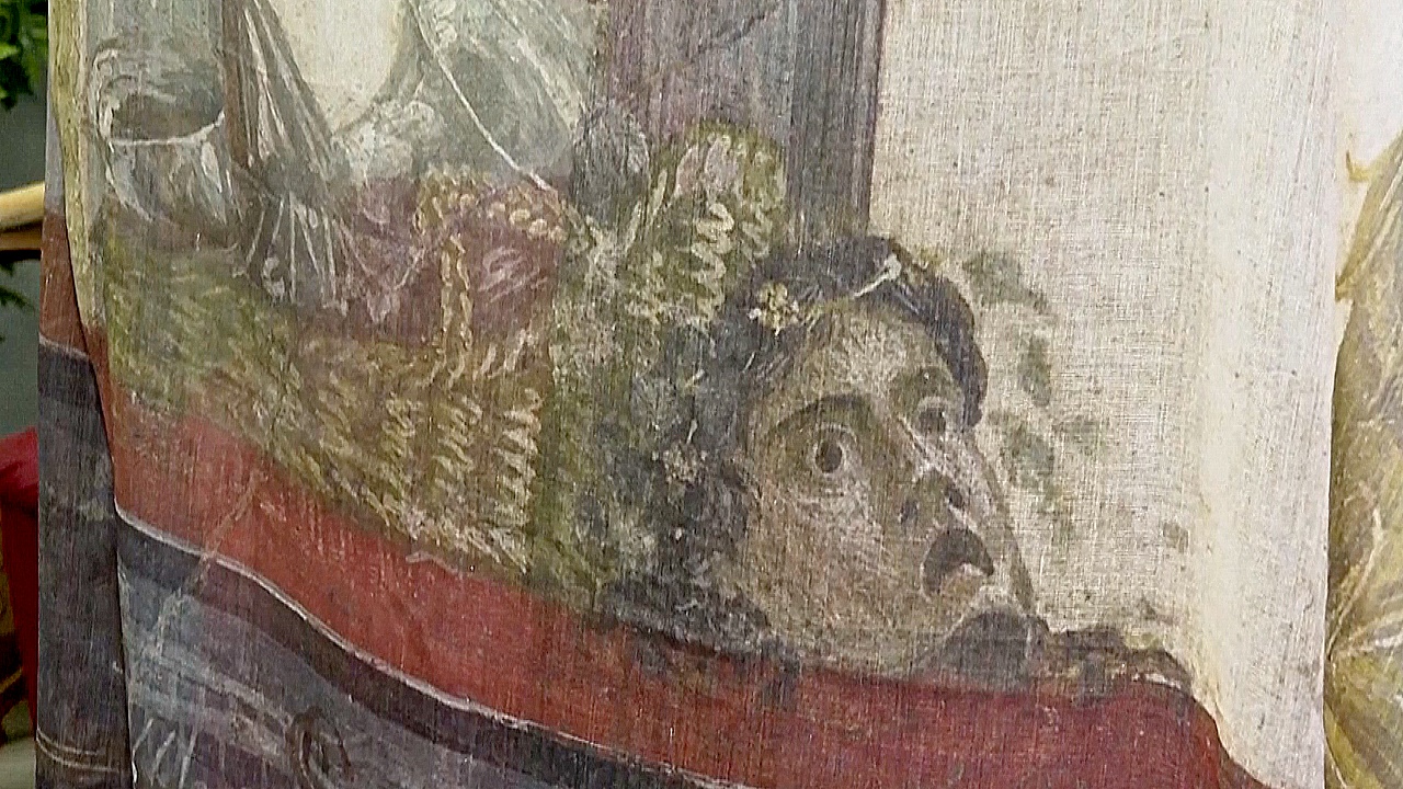 Как древние римляне окрашивали ткань, показывают на раскопках в Помпеях