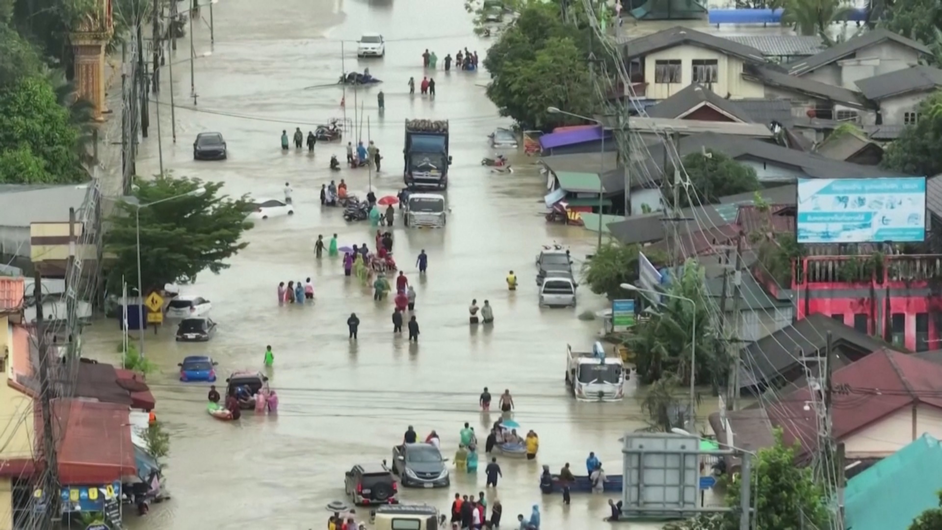 В Таиланде начались широкомасштабные наводнения