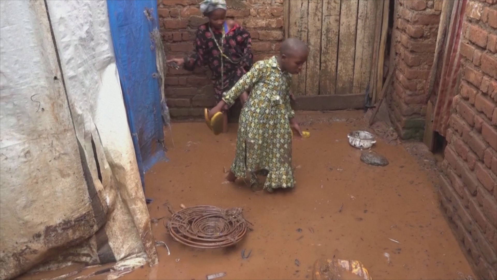 Наводнения и оползни в ДР Конго: уже 40 погибших