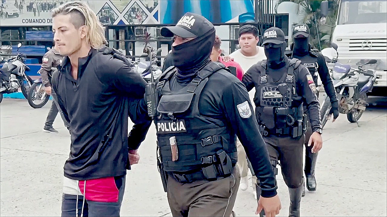 Всех заложников в тюрьмах Эквадора освободили