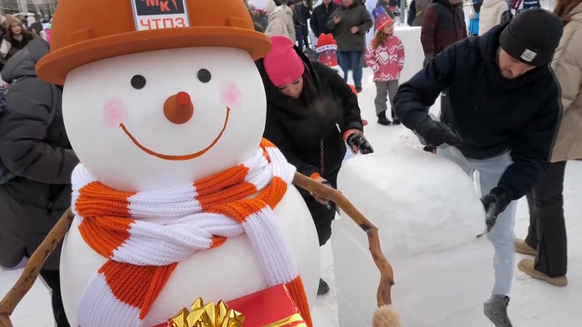Как «снеговики-добряки» исполнили детские желания в Челябинске