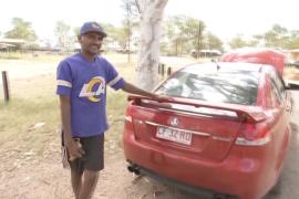 Аборигены в Австралии по-прежнему ездят на автомобилях местного производства