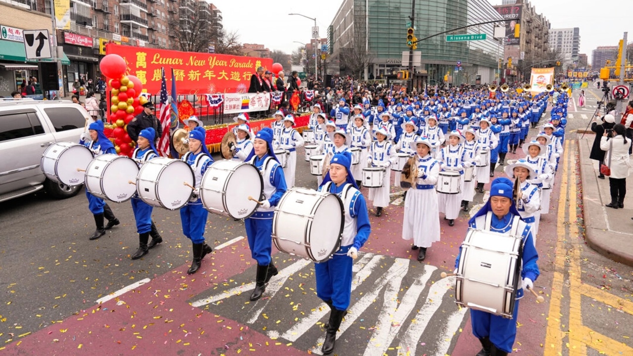 Новый год Дракона отметили в нью-йоркском Чайна-тауне грандиозным парадом