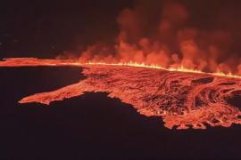 Трещина длиной 3 км образовалась при очередном извержении вулкана в Исландии