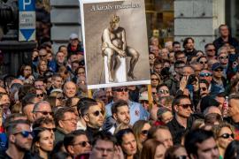 Тысячи венгров снова вышли с протестом против Виктора Орбана