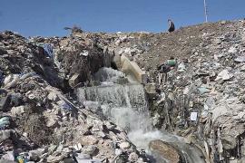 Нет источников: из-за загрязнения иракцы вынуждены покупать питьевую воду