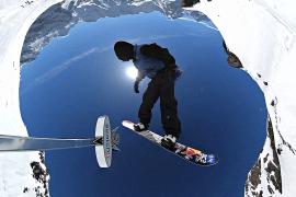Прыжок почти на 15 метров: новые рекорды по прыжкам на лыжах и сноубордах установили в Швейцарии