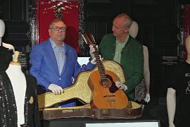 Ранее утерянную гитару Джона Леннона выставят на аукцион