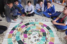 Ливанских школьников в игровой форме учат гражданской активности