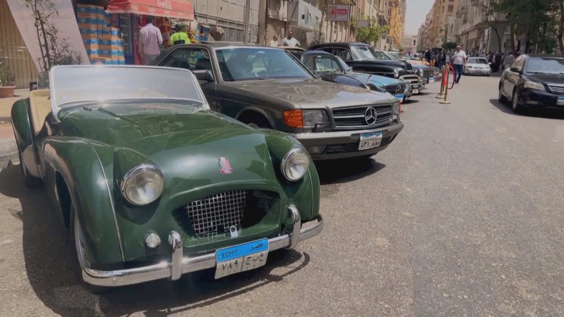 Ралли ретроавтомобилей устроили в Каире