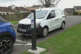 В Великобритании уличные шкафы переделывают в зарядные станции для электромобилей