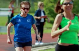 Самая быстрая 90-летняя женщина мира: 200 метров за 51 секунду