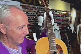 Потерянную гитару Леннона и ещё 930 музыкальных лотов продадут на аукционе