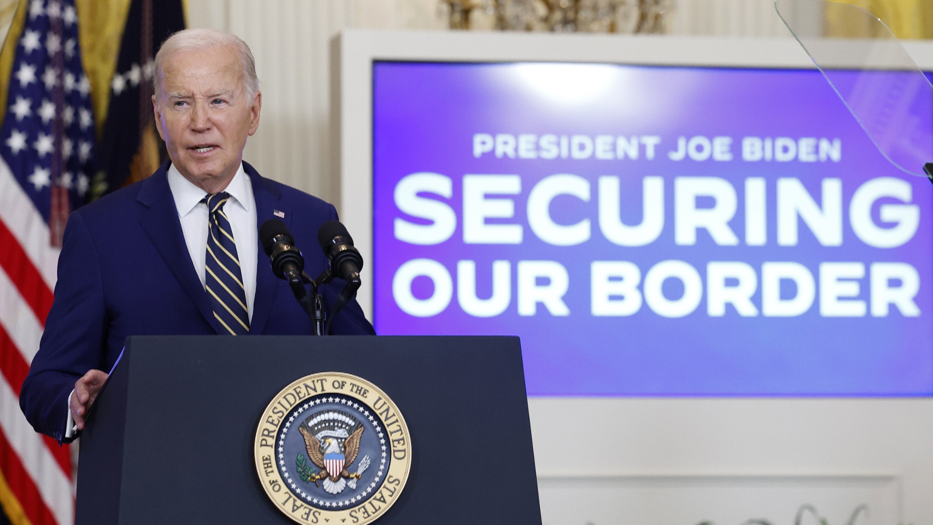 Джо Байден ввёл запрет на предоставление убежища нелегальным мигрантам