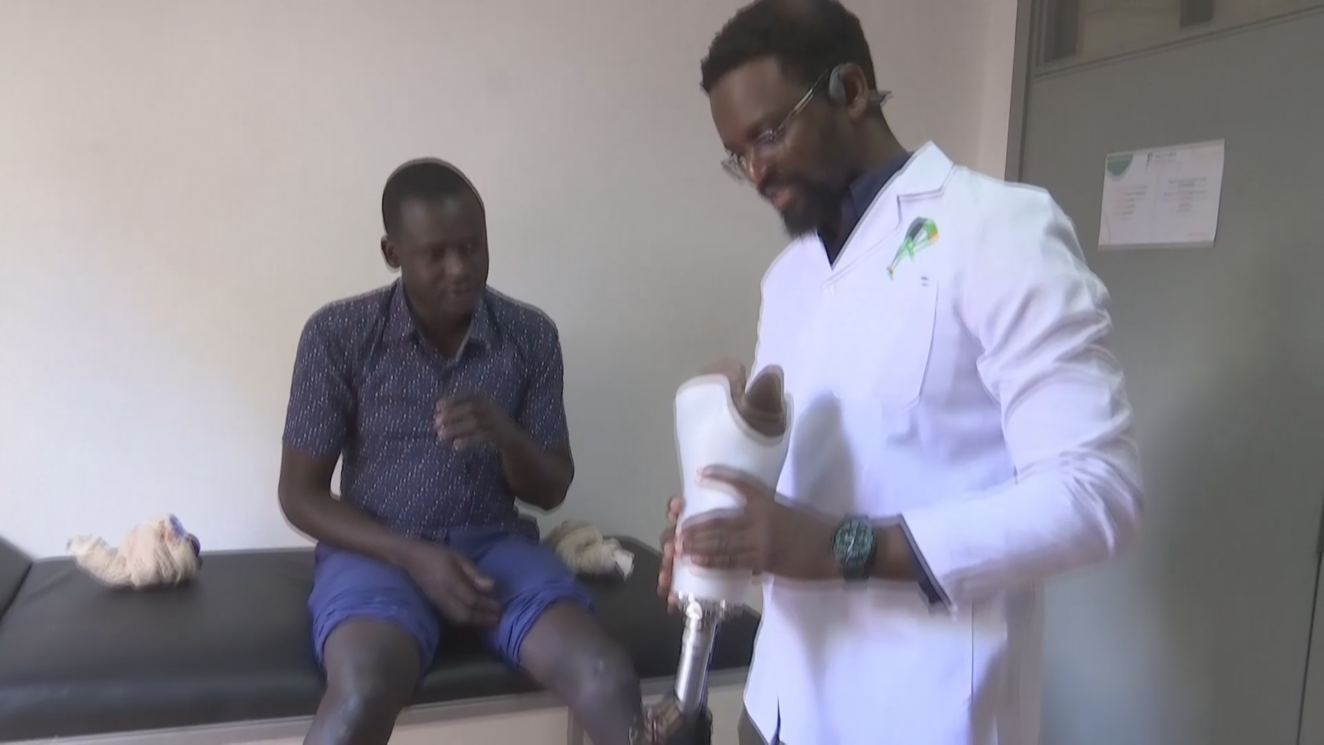 Стартап делает 3D-печатные протезы для кенийских инвалидов