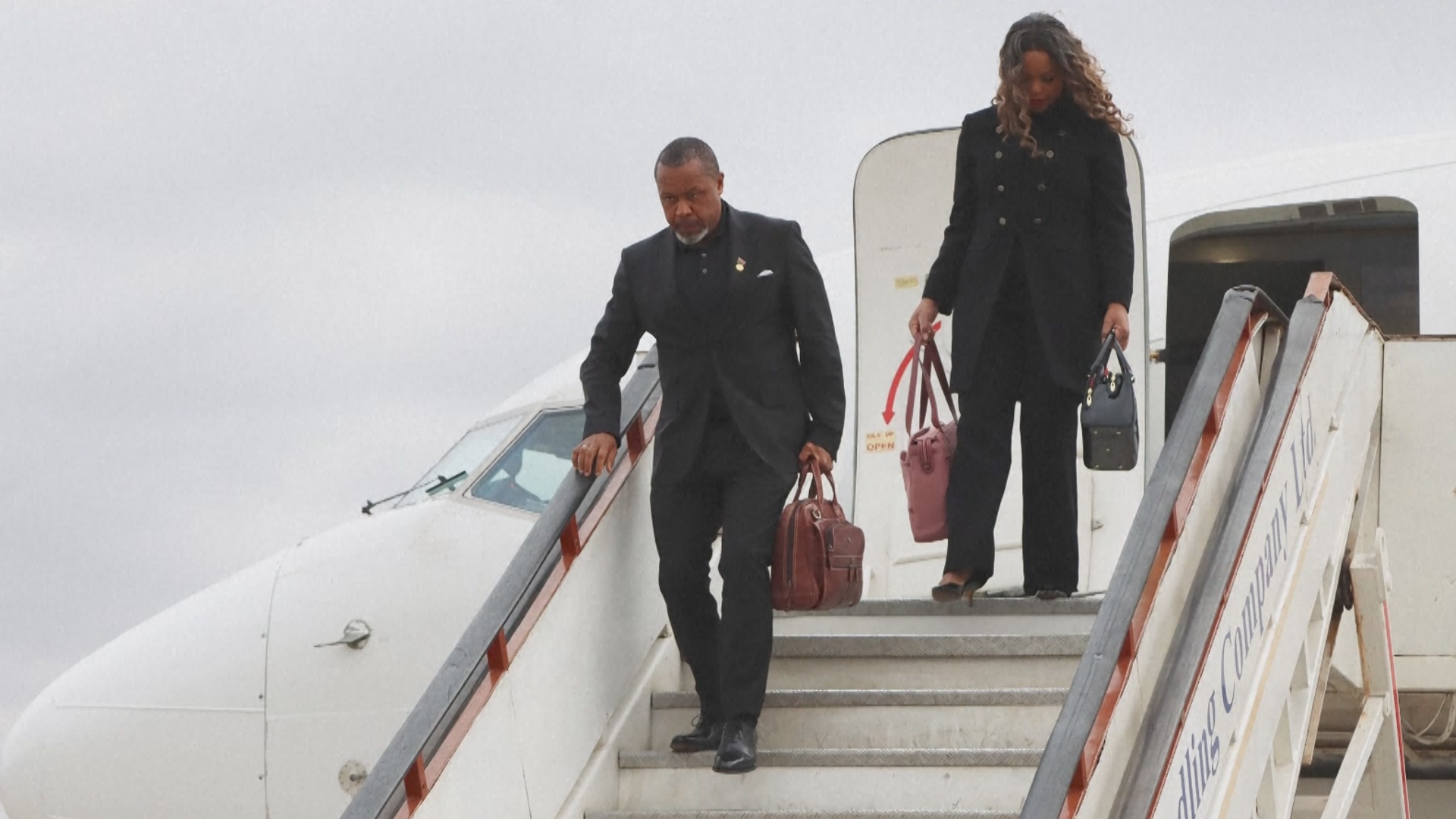 В Малави пропал самолёт с вице-президентом страны