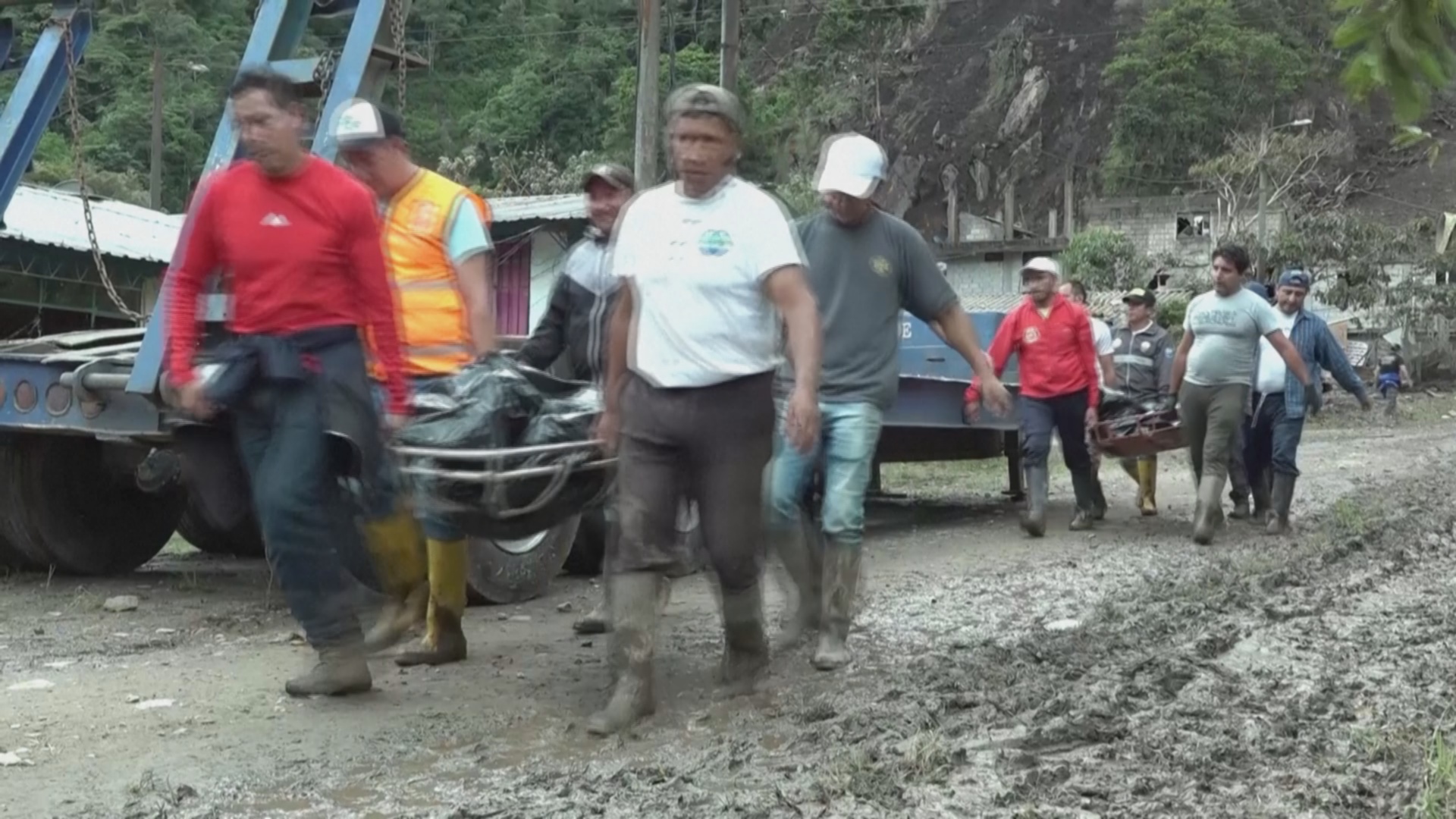 Непогода обрушилась на Эквадор: не менее 10 погибших