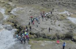110 спортсменов поучаствовали в забеге у подножия вулкана в Боливии