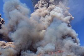 «Красный уровень» тревоги объявили из-за извержения вулкана Стромболи в Италии