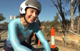 Австралийских школьниц вдохновляют заниматься велоспортом