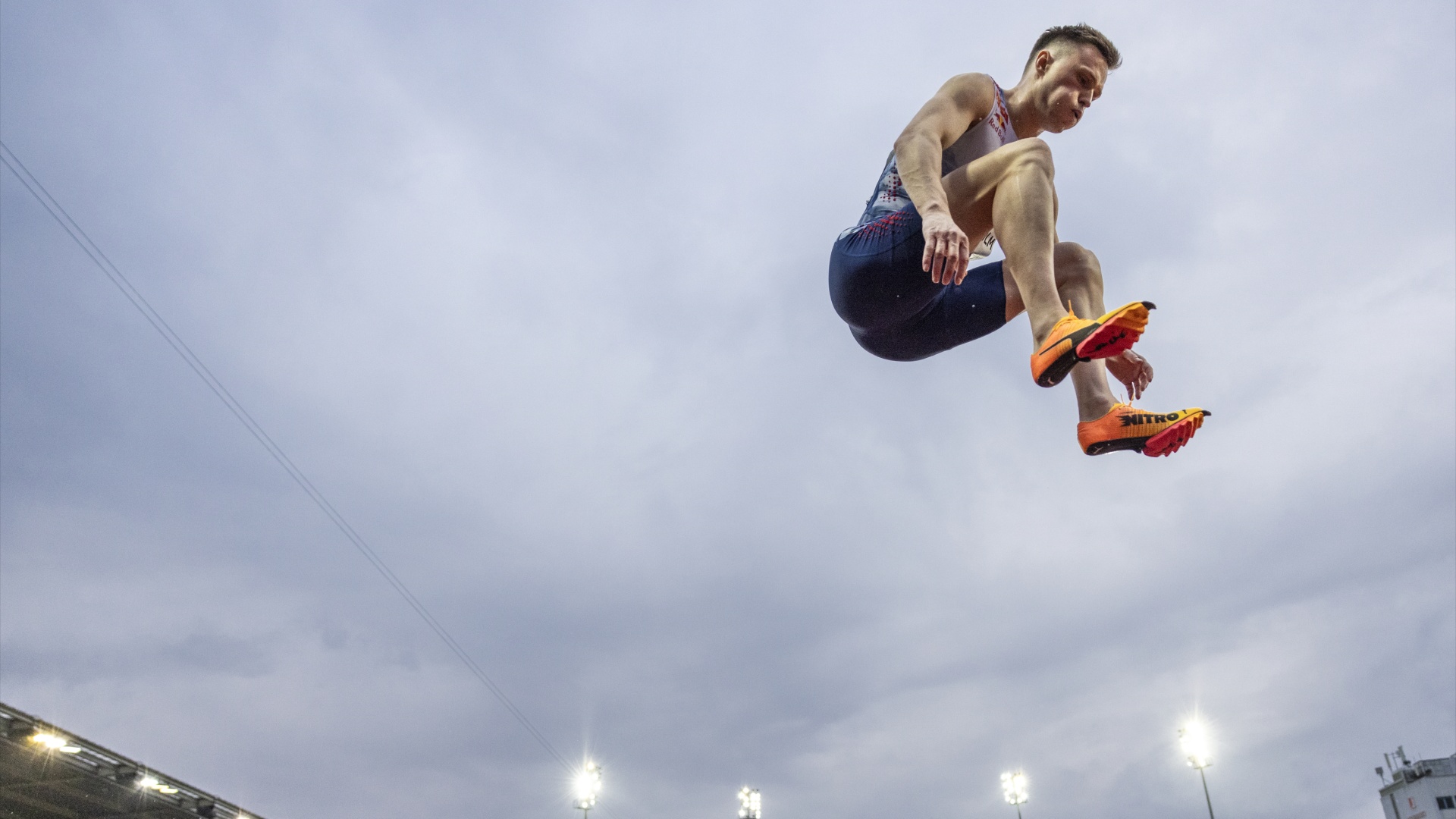 Для норвежского олимпийского чемпиона разработали суперкроссовки