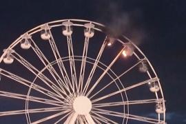 На рок-фестивале в Германии загорелось колесо обозрения