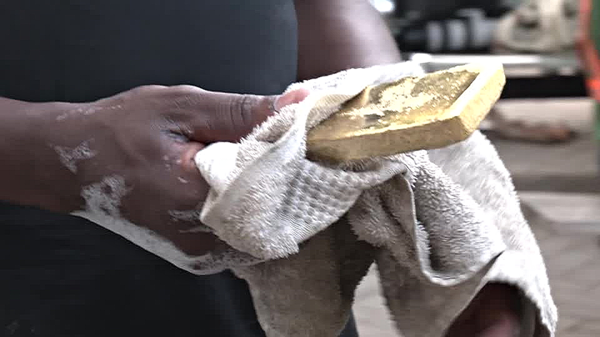 В Гане растёт нелегальная золотодобыча на фоне роста мировых цен на золото В Гане растёт нелегальная золотодобыча на фоне роста мировых цен на золото