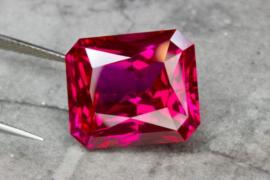 Особенности и преимущества искусственного рубина: от производства до практического использования в разных сферах