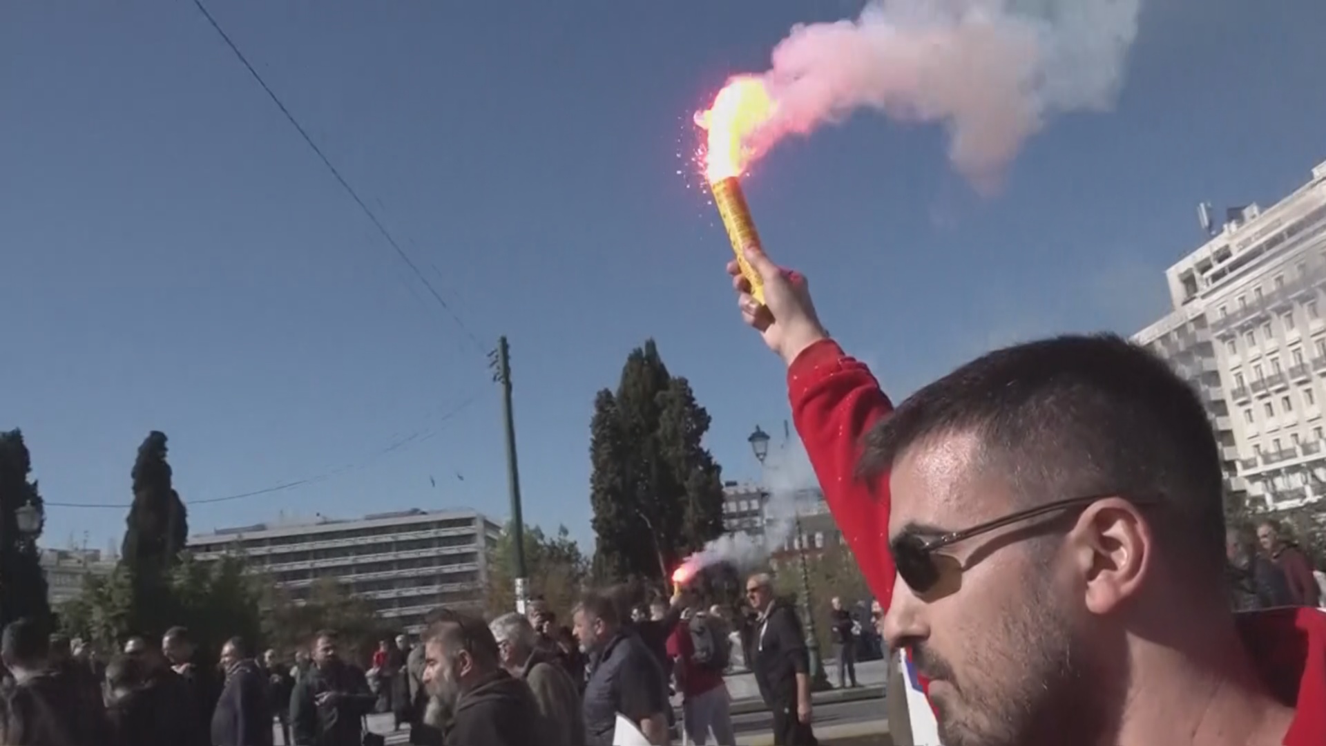 Всеобщая забастовка на сутки парализовала Грецию