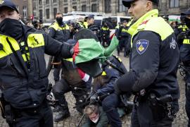 Голландская полиция задержала более 100 участников пропалестинского протеста