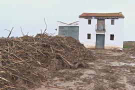 Тела испанских мальчиков нашли через две недели после наводнений