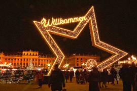 Огни рождественских ярмарок вспыхнули в Вене