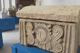 Итальянская полиция спасла от нелегальной продажи артефакты из этрусской гробницы