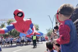 Воздушные шары-гиганты: в Мексике и Чили сезон Рождества открыли парадами