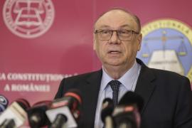 Конституционный суд Румынии подтвердил результаты первого тура выборов президента