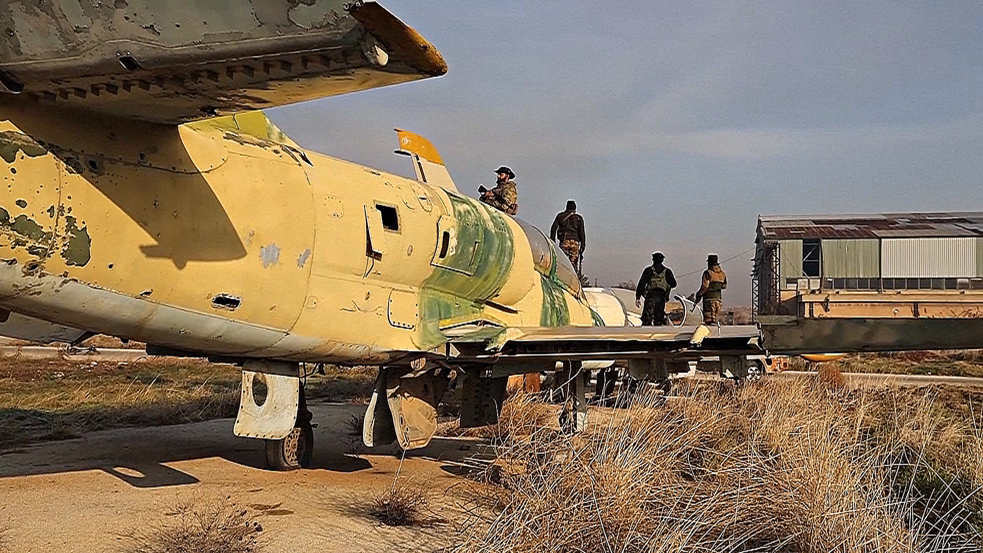 Повстанцы в Сирии захватили международный аэропорт в Алеппо Повстанцы в Сирии захватили международный аэропорт в Алеппо