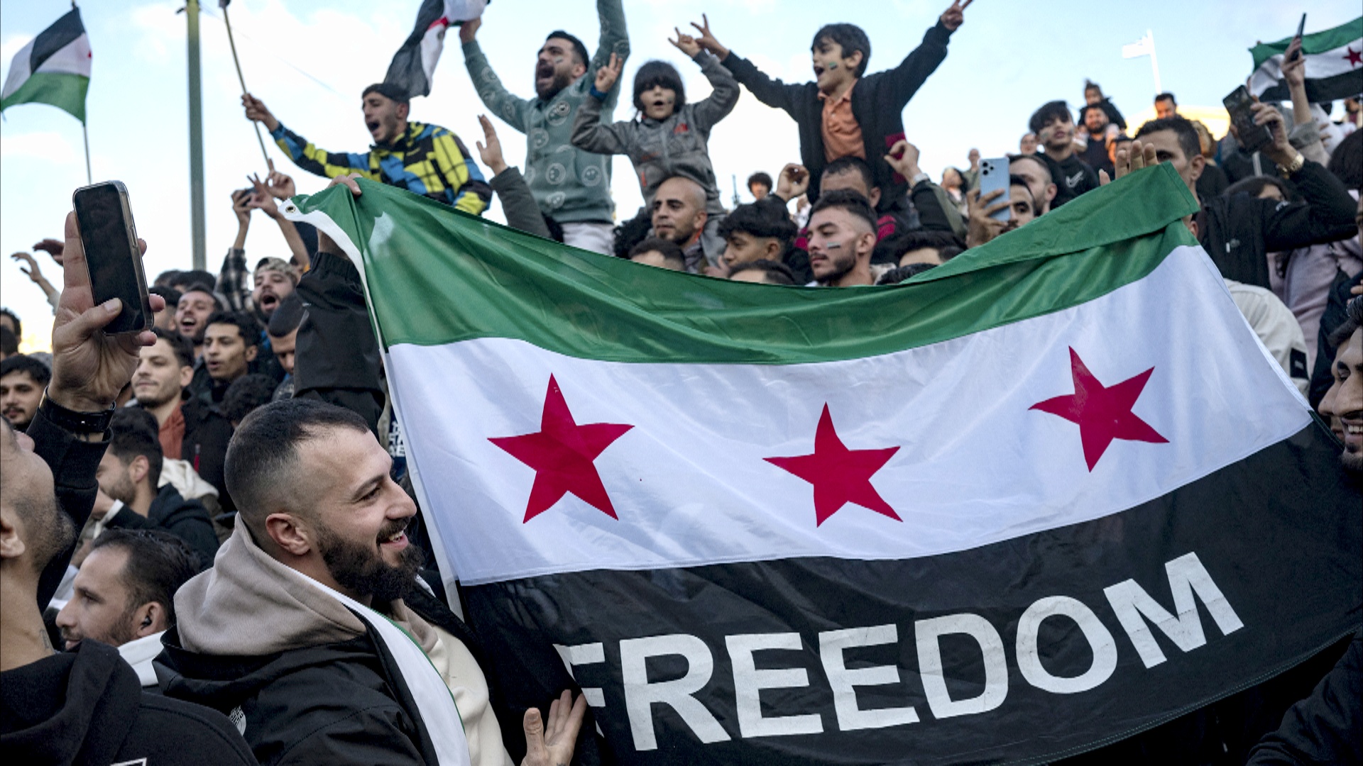 Сирийские повстанцы свергли правительство Асада Сирийские повстанцы свергли правительство Асада