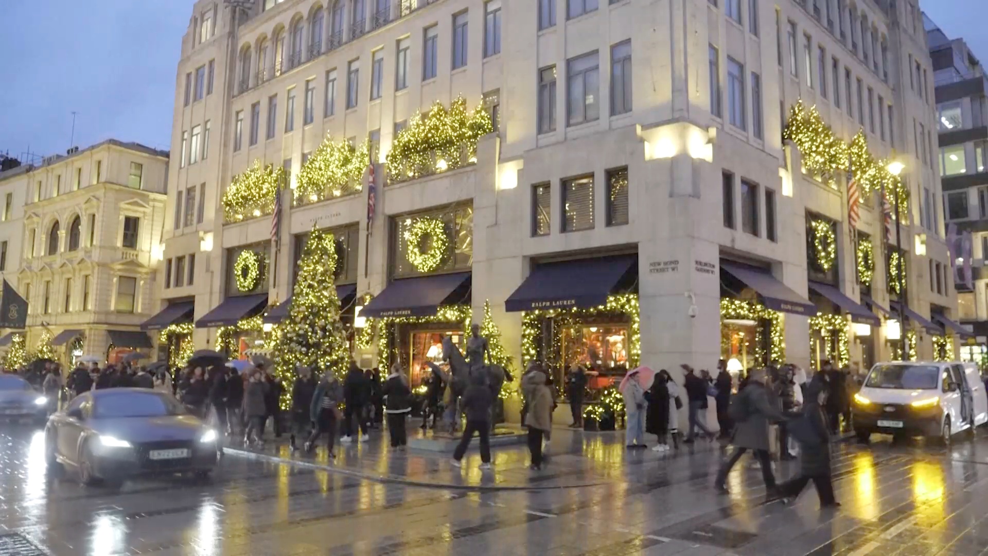 Магия Рождества: Лондон сияет ослепительными огнями Магия Рождества: Лондон сияет ослепительными огнями