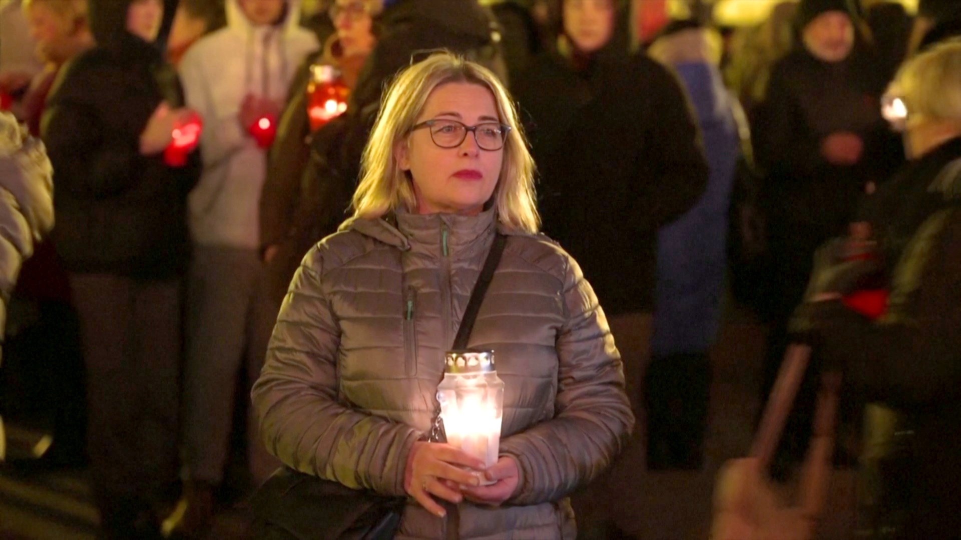 После нападения в школе в Загребе провели марш за безопасность